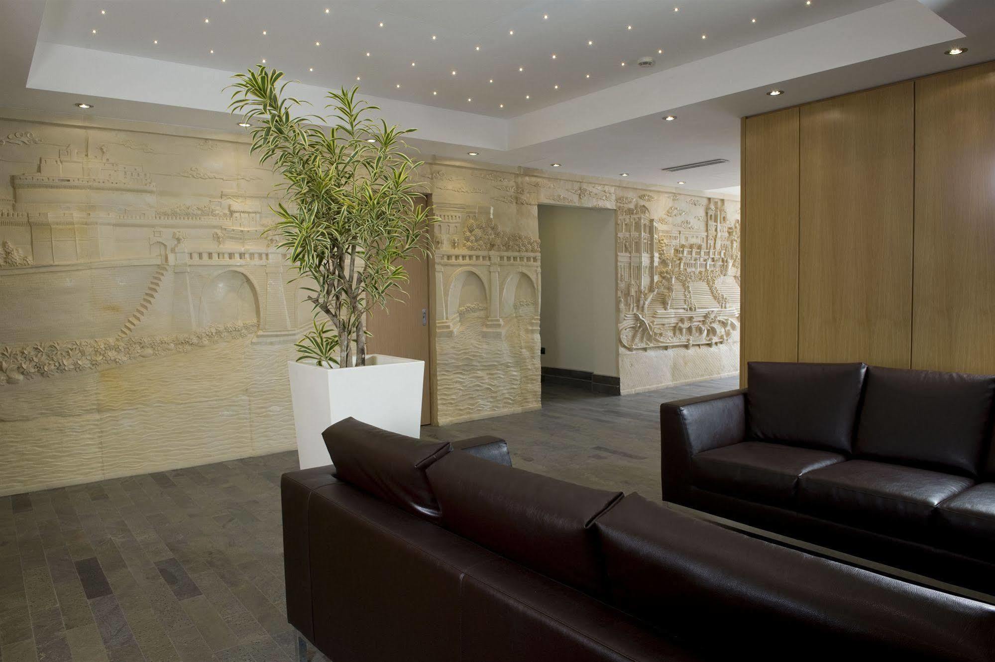 Ginevra Palace Hotel 3*